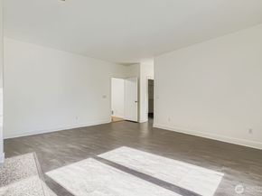 608 Bellevue Way SE F1, Bellevue WA 98004