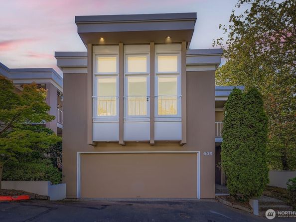 608 Bellevue Way SE F1, Bellevue WA 98004
