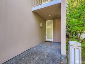 608 Bellevue Way SE F1, Bellevue WA 98004