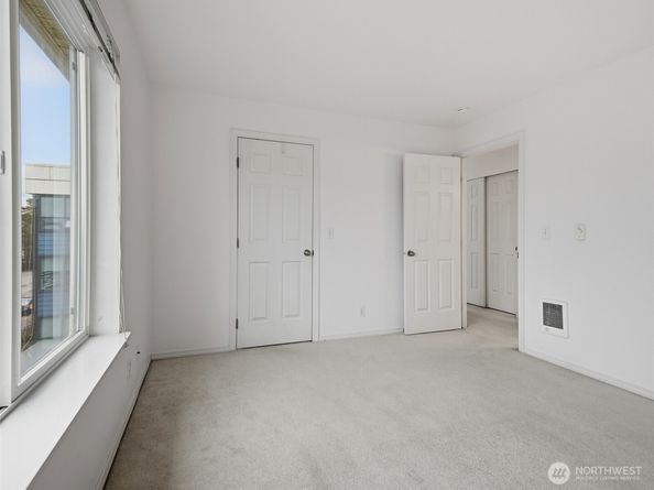 1733 NW 59th Street 301, Seattle WA 98107