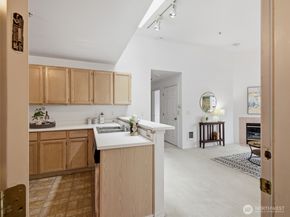 1733 NW 59th Street 301, Seattle WA 98107