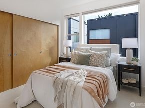 146 21st Avenue E B, Seattle WA 98112