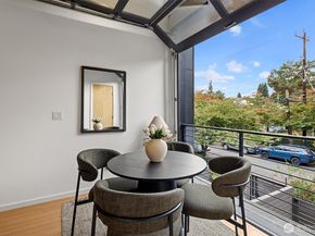 146 21st Avenue E B, Seattle WA 98112