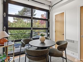 146 21st Avenue E B, Seattle WA 98112