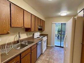 1765 W Sunn Fjord Lane C37, Bremerton WA 98312