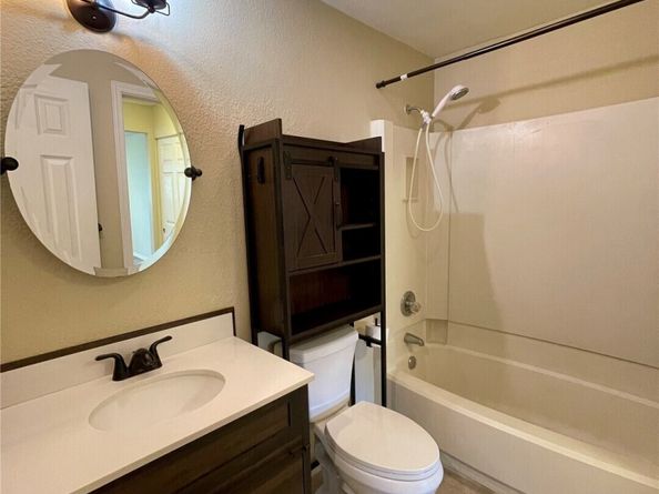 1765 W Sunn Fjord Lane C37, Bremerton WA 98312