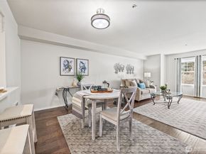 4081 224th Lane SE 210, Issaquah WA 98029