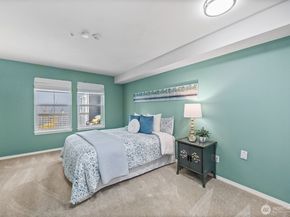 4081 224th Lane SE 210, Issaquah WA 98029