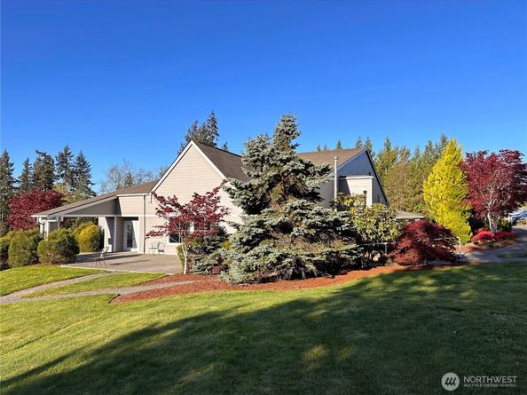4081 224th Lane SE 210, Issaquah WA 98029