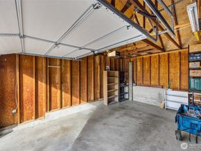 4081 224th Lane SE 210, Issaquah WA 98029