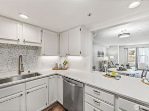 4081 224th Lane SE 210, Issaquah WA 98029