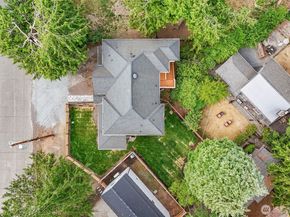 11300 Goodwin Way NE, Seattle WA 98125