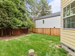 11300 Goodwin Way NE, Seattle WA 98125