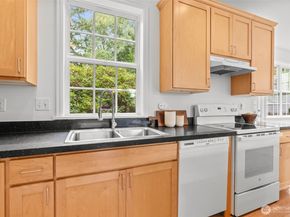 11300 Goodwin Way NE, Seattle WA 98125