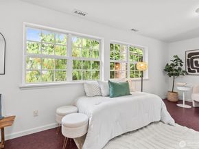 11300 Goodwin Way NE, Seattle WA 98125