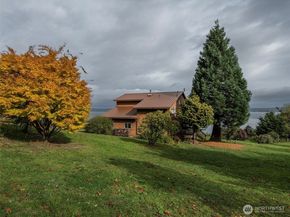 26 E Port Gardener Dr, Everett WA 98206