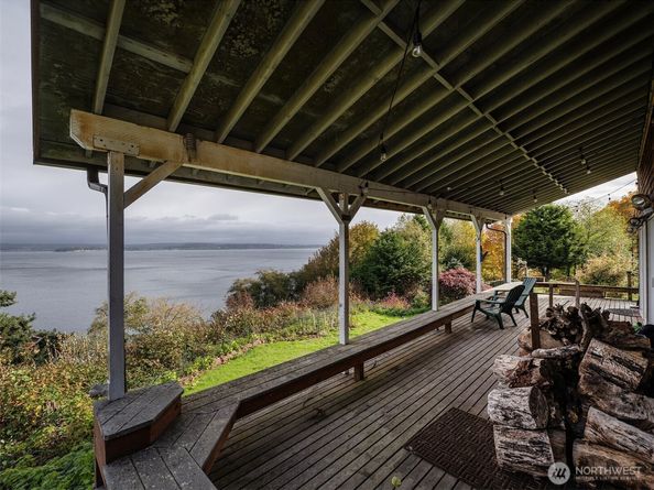 26 E Port Gardner Dr, Everett WA 98206