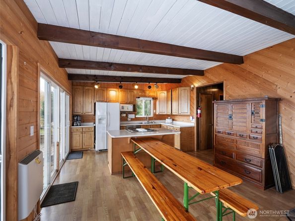 26 E Port Gardener Dr, Everett WA 98206