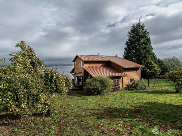 26 E Port Gardener Dr, Everett WA 98206