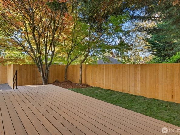 4007 W Emerson Street, Seattle WA 98199