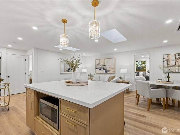 4007 W Emerson Street, Seattle WA 98199