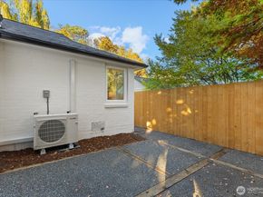 4007 W Emerson Street, Seattle WA 98199