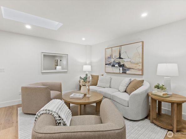 4007 W Emerson Street, Seattle WA 98199