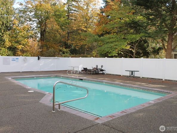 538 241st Lane SE, Sammamish WA 98074