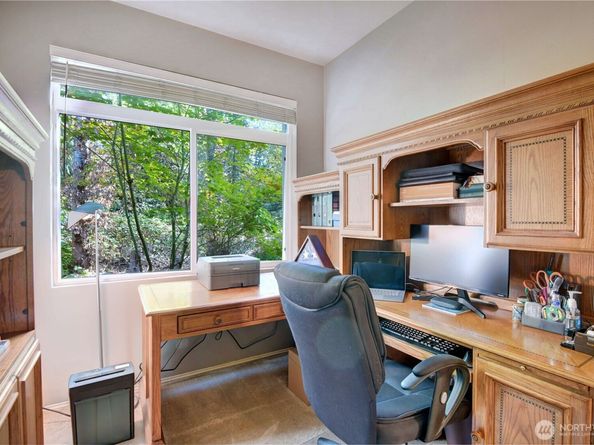 538 241st Lane SE, Sammamish WA 98074