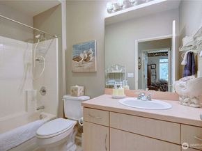 538 241st Lane SE, Sammamish WA 98074