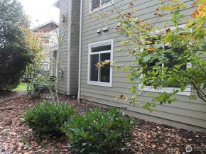 538 241st Lane SE, Sammamish WA 98074