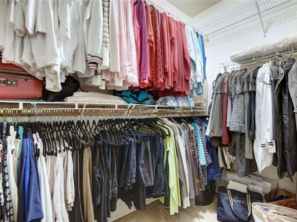 538 241st Lane SE, Sammamish WA 98074