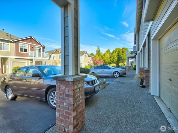 538 241st Lane SE, Sammamish WA 98074