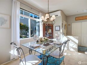 538 241st Lane SE, Sammamish WA 98074