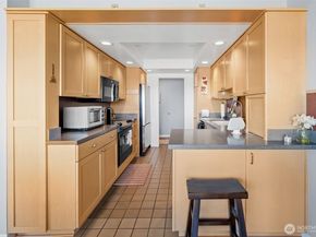 28313 Redondo Way S 102, Des Moines WA 98198