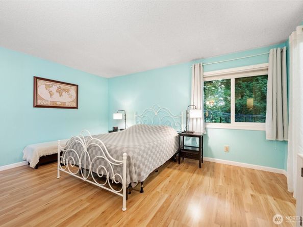 28313 Redondo Way S 102, Des Moines WA 98198