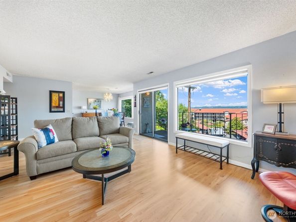 28313 Redondo Way S 102, Des Moines WA 98198