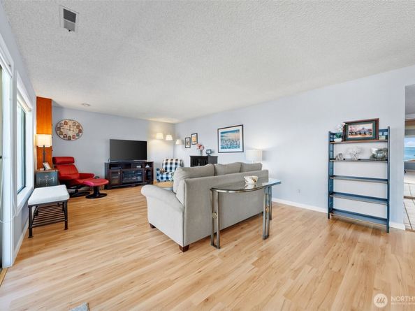 28313 Redondo Way S 102, Des Moines WA 98198