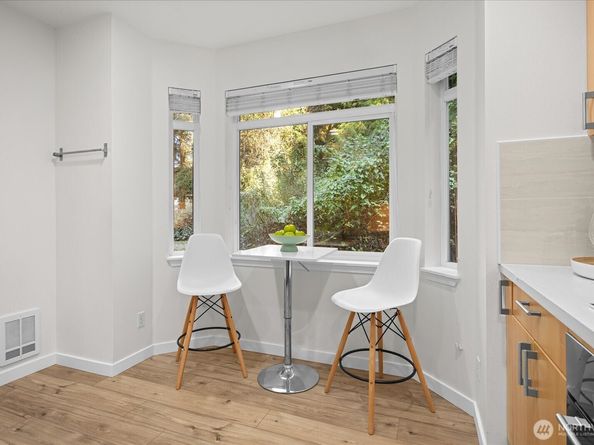 18003 NE 93rd Court 3, Redmond WA 98052