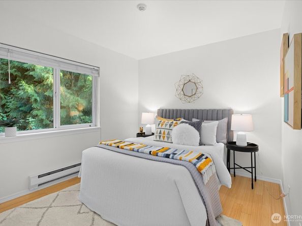 18003 NE 93rd Court 3, Redmond WA 98052