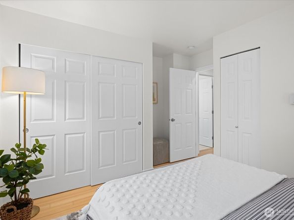 18003 NE 93rd Court 3, Redmond WA 98052