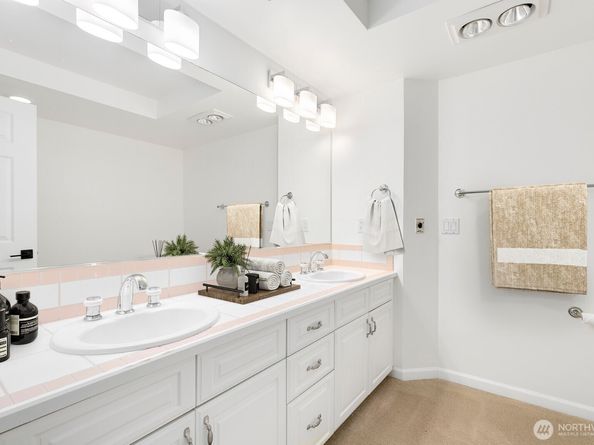 11011 NE 12th Street 405, Bellevue WA 98004