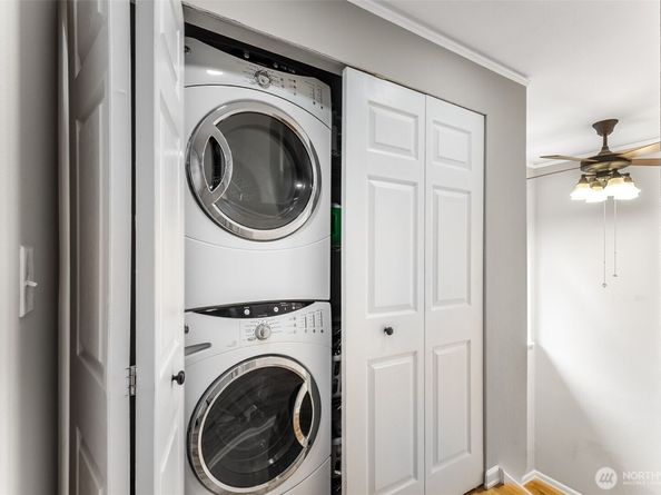 6524 NE 171st Place, Kenmore WA 98028