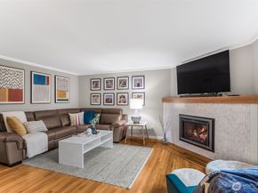 6524 NE 171st Place, Kenmore WA 98028