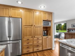 6524 NE 171st Place, Kenmore WA 98028