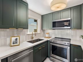 3624 48th Avenue SW, Seattle WA 98116