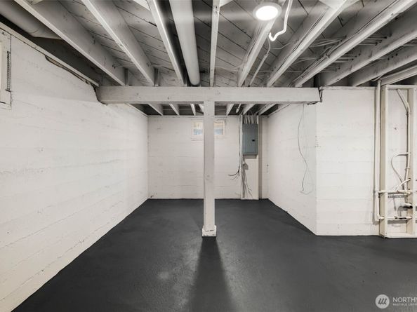 3624 48th Avenue SW, Seattle WA 98116