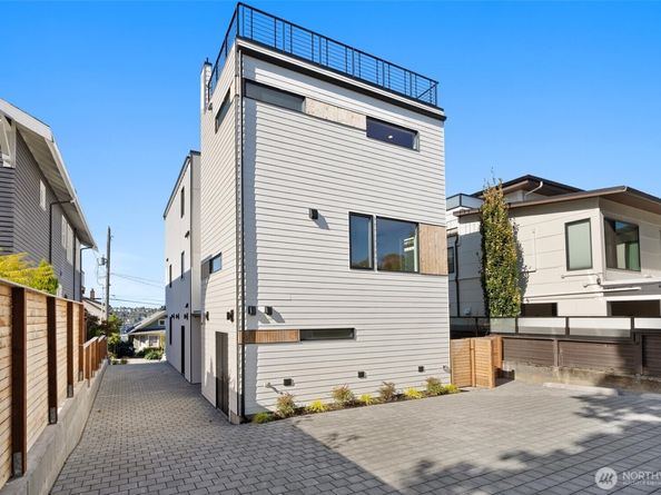 2214 Broadway E B, Seattle WA 98102