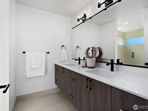 2214 Broadway E B, Seattle WA 98102