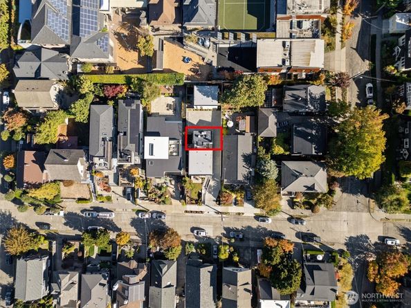 2214 Broadway E B, Seattle WA 98102